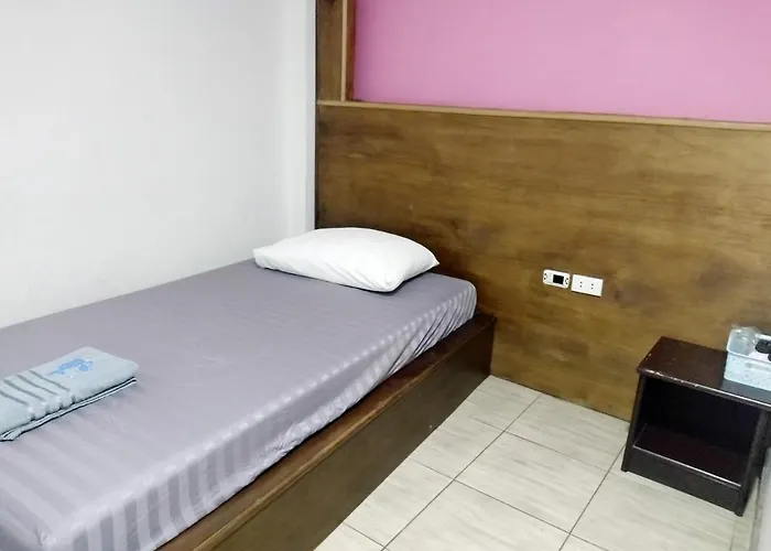 Friendly - Dmk Airport Hostel Bangkok